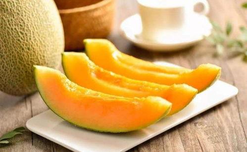 腰疼吃哈密瓜,轻松缓解腰痛困扰