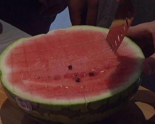 吃瓜别的说法,吃瓜群众视角下的明星幕后故事