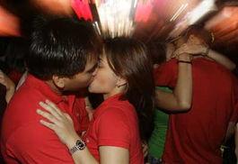 菲律宾情侣吃瓜视频大全,浪漫瞬间大盘点