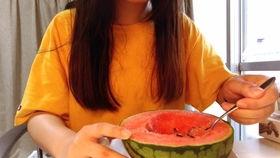 留学伦敦吃瓜,趣味吃瓜指南